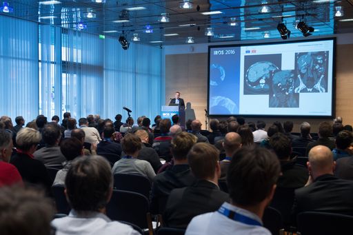 Vorschau Bild von Dreiländer-Tagung der Deutschen, der Österreichischen und der
Schweizerischen Gesellschaften (DeGIR, ÖGIR & SSVIR) für
Interventionelle Radiologie. Über 900 internationale Experten tagen
vom 14.- 16. Jänner beim IROS 2016, dem führenden Kongress für eine
qualifizierte Weiterbildung auf dem Gebiet der Interventionellen
Radiologie im deutschsprachigen Raum.