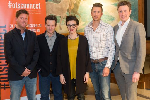 http://www.apa-fotoservice.at/galerie/7474/ Im Bild
v.l.n.r.: Jochen Hahn (Styria Media Group), Martin Gaiger (Kurier
Digital), Christine Antlanger-Winter (Mindshare Austria), Mark
Philipp Wondra (AboutMedia Internetmarketing), Alexander Raffeiner
(raffeiner >reputation)