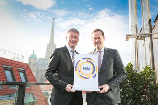  http://www.apa-fotoservice.at/galerie/7450 Im Bild
von links nach rechts: Kurt Trojner und Albrecht Kiel