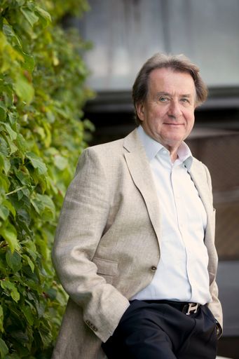  Weltbekannter Pianist Rudolf Buchbinder