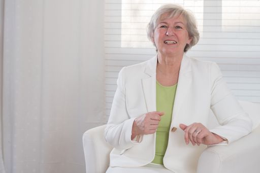 Vorschau Bild von KAIN KOLLAND Kandidatin für 1. österreichische
Bundespräsidentin