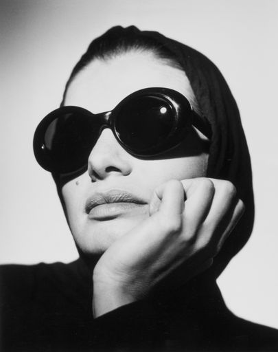 Robert La Roche, Werbekampagne Damenkollektion,
fotografiert von Gerhard Heller (Fotomodell: Cordula Reyer), um 1985