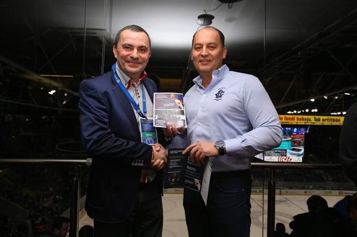Mario Slivka (Lyoness Managing Director Slowakei
und Tschechien) (l.) und Maros Krajci (HC SLOVAN Chairman of the
Board of Directors & General Manager)