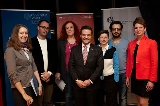  http://www.apa-fotoservice.at/galerie/7562 Wien -
"HUMAN RIGHTS TALK: LGBTQI Movements - Leaps, bounds and baby steps”
Podiumsdiskussion am 3. März 2016 mit internationalen Expert_innen,
darunter aus Kanada Erin Aylward (Pierre Elliot Trudeau Foundation
Scholar), Marty Huber (Queer Base), Komil Radzhabov (tadschikischer
Aktivist), Dennis van der Veur (EU Agentur für Grundrechte),
Moderation: Irene Brickner (Der Standard) Begrüßungsworte:
Botschaftsrat Jonathan Sauvé und Anna Müller-Funk (Forschungszentrum
Menschenrechte)