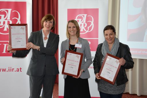 Vorschau Bild von v.l.n.r. Margit Lebeda (Platz 2), Marita Raderbauer, MSc (Platz
1) Gabriela Willheim (Platz 3)