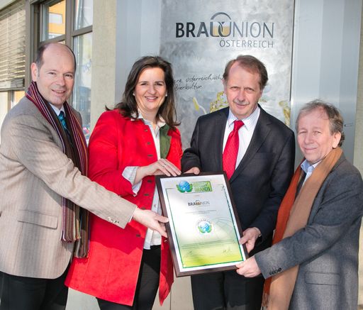 Zertifikatsübergabe zu den GREEN BRANDS Austria 2016/2017 an die
Brau Union in Linz.