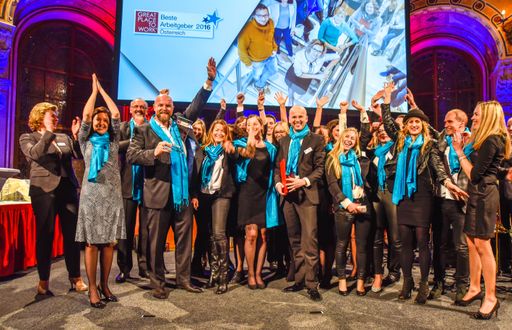 Vorschau Bild von Biogena ist aufs Neue ein Great Place to Work. Ein
Teil des Teams bei der Preisverleihung.