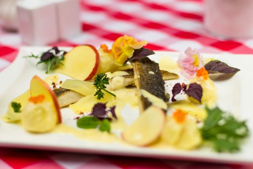 Vorschau Bild von Bachforelle/Bergkäse/Apfel