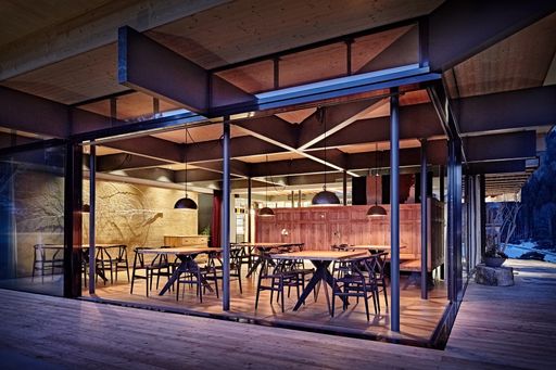  Neben hervorragender Küche bietet der Lurgbauer im Mariazeller
Land jetzt auch ein modernes, deutlich vergrößertes Restaurant.