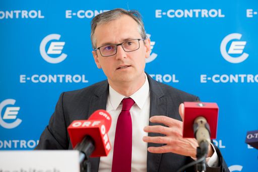 Vorschau Bild von Die E-Control bleibt zentrale Anlaufstelle für Konsumenten,
betont Wolfgang Urbantschitsch, Vorstand des Energieregulators
E-Control.