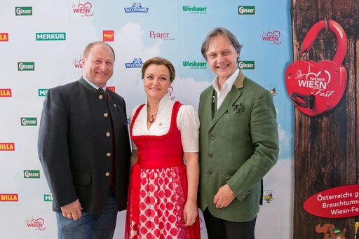 Vorschau Bild von Harry Prünster mit dem Wiener Wiesn-Fest
Geschäftsführer-Duo Claudia Wiesner und Christian Feldhofer