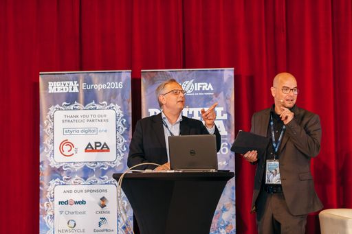 Vorschau Bild von v.l.n.r. Alexander Falchetto, Geschäftsführer
APA-IT und Ralf Ressmann, Director of Europe, Middle East and Africa
(EMEA), WAN-IFRA bei der Digital Media Europe 2016 in Wien