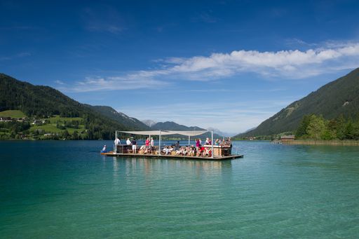 Das Leben von See- und Waldbewohnern kennenlernen, Genussfloß
fahren und regionale Fischspezialitäten verkosten.