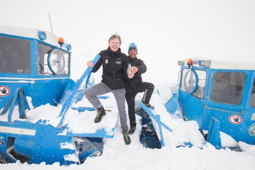  (v.l.n.r.): Johannes Hörl (Vorstand der Großglockner
Hochalpenstraßen AG) und Peter Embacher (Leiter der Schneeräumung)