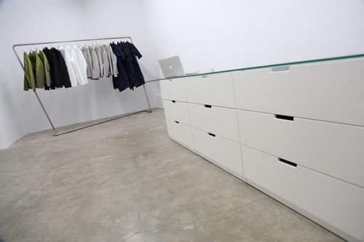 Vorschau Bild von LINIERT shop Barcelona Flagshipstore in einem Palias aus dem
11.Jhdt.