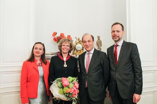 KHM-Generaldirektorin erhielt den "Kronenorden" des
Belgischen Königreichs