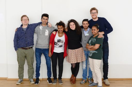 Vorschau Bild von Chancen:reich Teammitglieder mit Geflüchteten