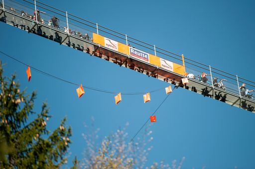 Vorschau Bild von highline179 - mit Besuchern beim Sommeropening