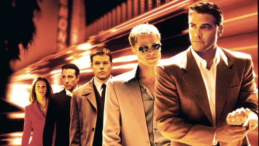 Vorschau Bild von "Oceans Eleven": Kaum 24 Stunden aus dem Gefängnis
entlassen, plant der charismatische Gangster Danny Ocean schon
seinen nächsten Coup. Diesmal hat er es auf drei Casinos in Las
Vegas abgesehen, in deren gemeinsamem Tresor sich rund 150 Millionen
Dollar befinden... (v.li.n.re.: Julia Roberts, Andy Garcia, Matt
Damon, Brad Pitt, George Clooney) Sendetermin: Sonntag, 08.05.2016
um 20:15 Uhr bei RTL II.