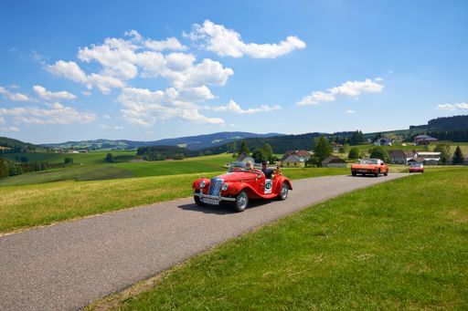  Von 9.-12. Juni 2016 heißen die 7 TOP.HOTELS Mühlviertel wieder
zahlreiche Oldtimer-Freunde zur 2. Mühlviertel Classic quer durch
das Granithochland willkommen.