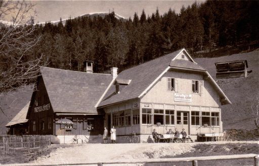 Das Gasthaus "Zum Göller" am ursprünglichen Standplatz am
Lahnsattel.