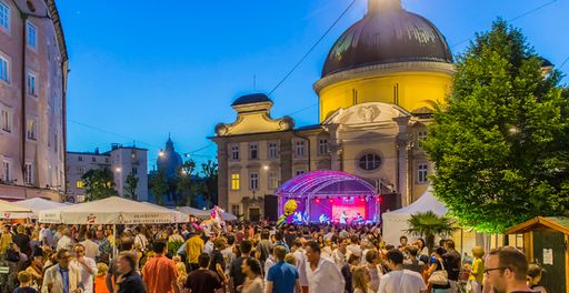 Vorschau Bild von Das Altstadtfest Kaiviertel lockt wieder zahlreiche
MusikliebhaberInnen in die Salzburger Altstadt.