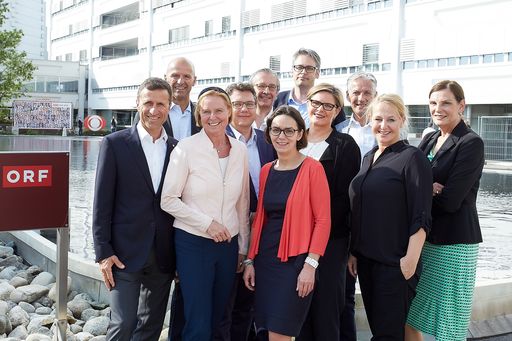  Der Fachbeirat der APA-OTS Tourismuspresse
diskutierte anlässlich der jährlichen Tagung neue Wege der
Unternehmenskommunikation. V.l.n.r.: Josef G. Margreiter,
Geschäftsführer Tirol Werbung GmbH; Hubert Siller, Leiter MCI
Tourismus; Petra Stolba, Geschäftsführerin Österreich Werbung;
Markus Gratzer, Generalsekretär ÖHV Österreichische
Hoteliervereinigung; Gerhard Walter, Tourismusexperte; Ulrike
Rauch-Keschmann, Unternehmenssprecherin Österreich Werbung; Stefan
Kröll, Geschäftsführer pro.media kommunikation GmbH (Vorsitzender
des Fachbeirates); Karin Thiller, Geschäftsführerin APA-OTS und
ihrer Unit Tourismuspresse; Thomas Reisenzahn, Geschäftsführer und
Gesellschafter PRODINGER | GFB TOURISMUSBERATUNG; Jutta Scalet,
Produktmanagerin APA-OTS Tourismuspresse und Edith Stier-Thompson,
Geschäftsführerin news aktuell GmbH.