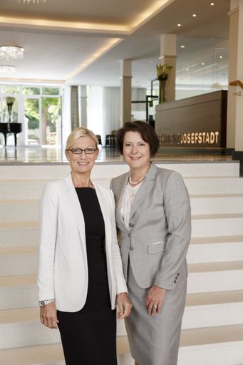 Dagmar Ludwig-Penall, Brigitta Hartl-Wagner
(v.l.n.r)