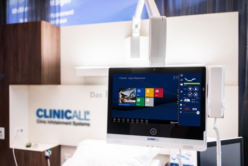 Höchste Modernität gepaart mit Komfort. ClinicAll
stattet Neubau des St. Marien-Hospitals in Mülheim an der Ruhr aus
Weiterer Text über ots und www.presseportal.de/nr/116465 / Die
Verwendung dieses Bildes ist für redaktionelle Zwecke honorarfrei.
Veröffentlichung bitte unter Quellenangabe: "obs/ClinicAll Germany"