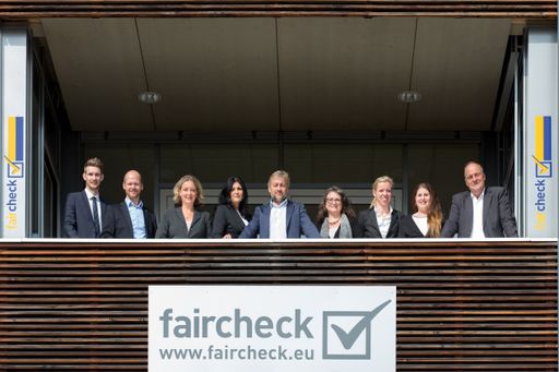 Das Team von faircheck gibt seinen Knowhow-Vorteil direkt an
Häuslbauer und Sanierer weiter.