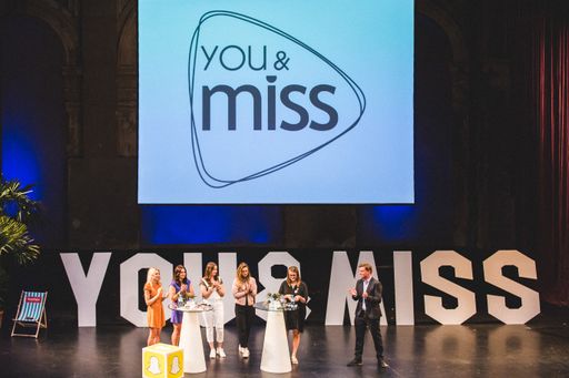 Moni Affenzeller (Chefredakteurin miss), Christoph
Poropatits (Co-Managing Director diego5 Studios) und die
Video-Talents Michelle, Antonia, Marlena, Denise.