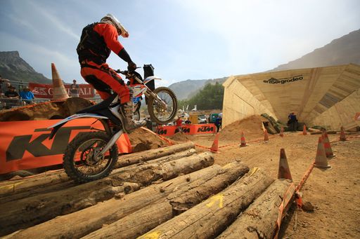 Vorschau Bild von Die neue Erzbergrodeo-Arena mit 5-Meter Steilwand
als Wahrzeichen