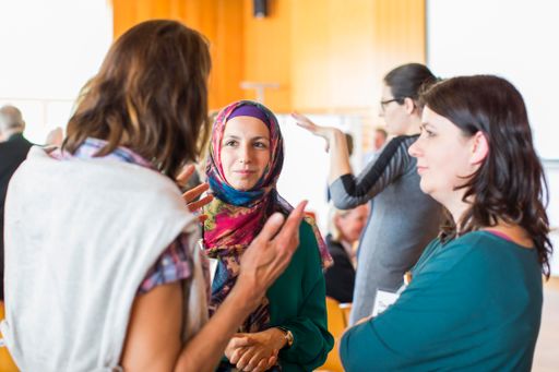 Vorschau Bild von Österreich hilfsbereit Zivilgesellschaft aktiv
Treffen für Freiwillige in der Flüchtlingshilfe in Salzburg, St.
Virgil, Gespräch, Austausch, Ermutigung Foto: Neumayr/Leo 12.06.2016