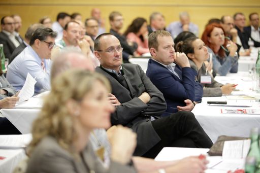 Vorschau Bild von Knapp 400 Vertreter des ö. Gesundheitssystems lauschten gespannt
den Ausführungen der Vortragenden