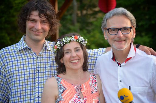  Im Bild v.l.n.r. Josef und Ute Dietmann (Eigentümer Krainerhütte)
sowie Gerhard Pellegrini (Moderation)