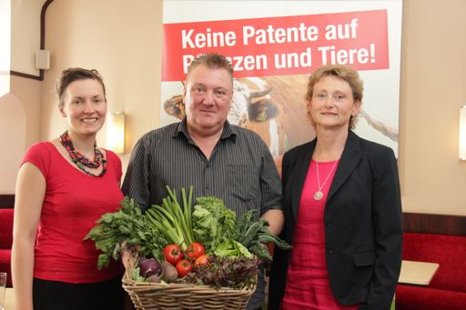 vlnr.: Iga Niznik, Politiksprecherin ARCHE NOAH,
Gerhard Riess, Branchensekretär PRO-GE, Gertraud Grabmann, Obfrau
BIO AUSTRIA