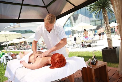 Vorschau Bild von Massagezelt im Freien - Open Air SPA in der
KärntenTherme