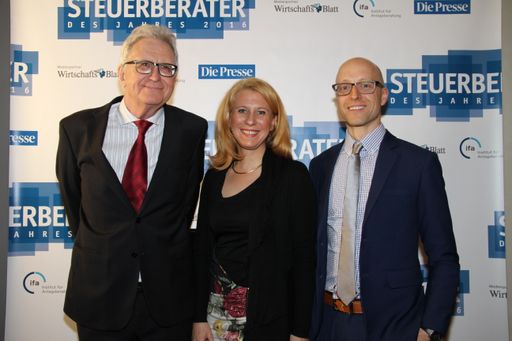  Die renommierte Innsbrucker
Steuerberatungskanzlei Zangerl, Pardeller & Reimair darf sich erneut
über die Auszeichnung "Tiroler Steuerberater des Jahres" freuen.