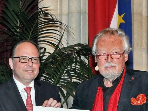 ao. Univ.-Prof. Dr. Thomas Szekeres mit
Obersenatsrat Univ.- Prof. Dr. Hubert Christian Ehalt