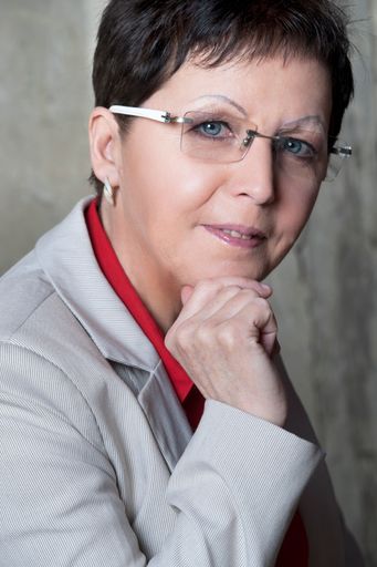  Dr. Rosa Aspalter - Leitung KiloCoach
Internerportale GmbH