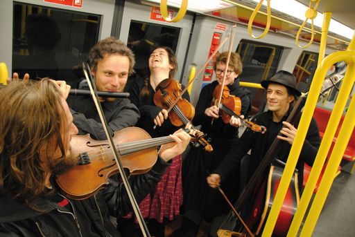 Vorschau Bild von Tanzhausgeiger