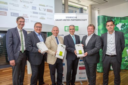 v.l.n.r. Geschäftsführer Erich Rybar
(Feistritzwerke Steweag), Vorstandsdirektor Martin Graf (Energie
Steiermark), Vorstandssprecher Christian Purrer (Energie
Steiermark), Geschäftsführer Boris Papousek (Energie Graz),
Vorstandsvorsitzender Manfred Wehr (Stadtwerke Judenburg),
Geschäftsführer Martin Brunner (Energy Services)