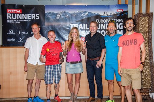 Vorschau Bild von Gerhard Gstettner (GF TVB Pitztal) mit den Referenten Andreas
"Rambo" Ropin, Angelika Allmann, Dr. Christopher Willis und den
Partnern Othmar Altmann (Sziols) und Christopher (Innov8)