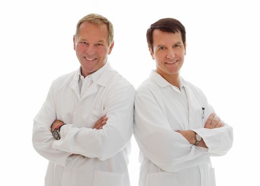 Vorschau Bild von Prim. Dr. Johann Umschaden, Univ.- Doz. Dr. Helmut
Hoflehner.
