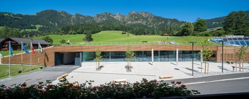  Congress Centrum Alpbach - Frontansicht