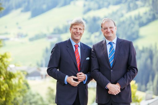 Mag. Julian M. Hadschieff (PremiQaMed Group), Mag.
Alexander Herzog (SVA)