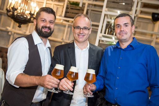 Vorschau Bild von Gesellschafter Paul Gürtler und Edi Altendorfer mit
Geschäftsführer Kevin Gross