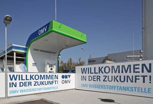 Vorschau Bild von Eröffnung der OMV Wasserstofftankstelle in Asten
13.Sept.2016