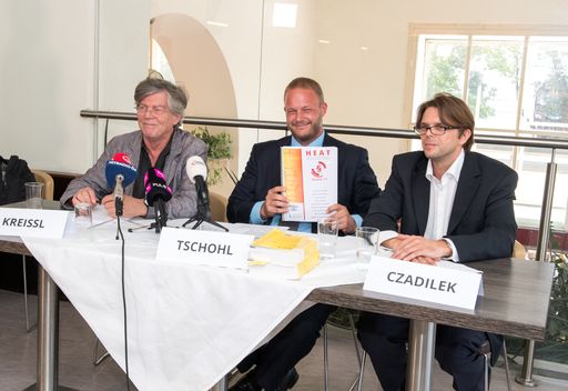  AKVorrat veröffentlicht Vorgabe für
Überwachungsgesamtrechnung, Handbuch zur Evaluation der
Anti-Terror-Gesetze in Österreich (HEAT)
