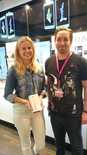 Siri gewinnt erstes iPhone 7 bei T-Mobile